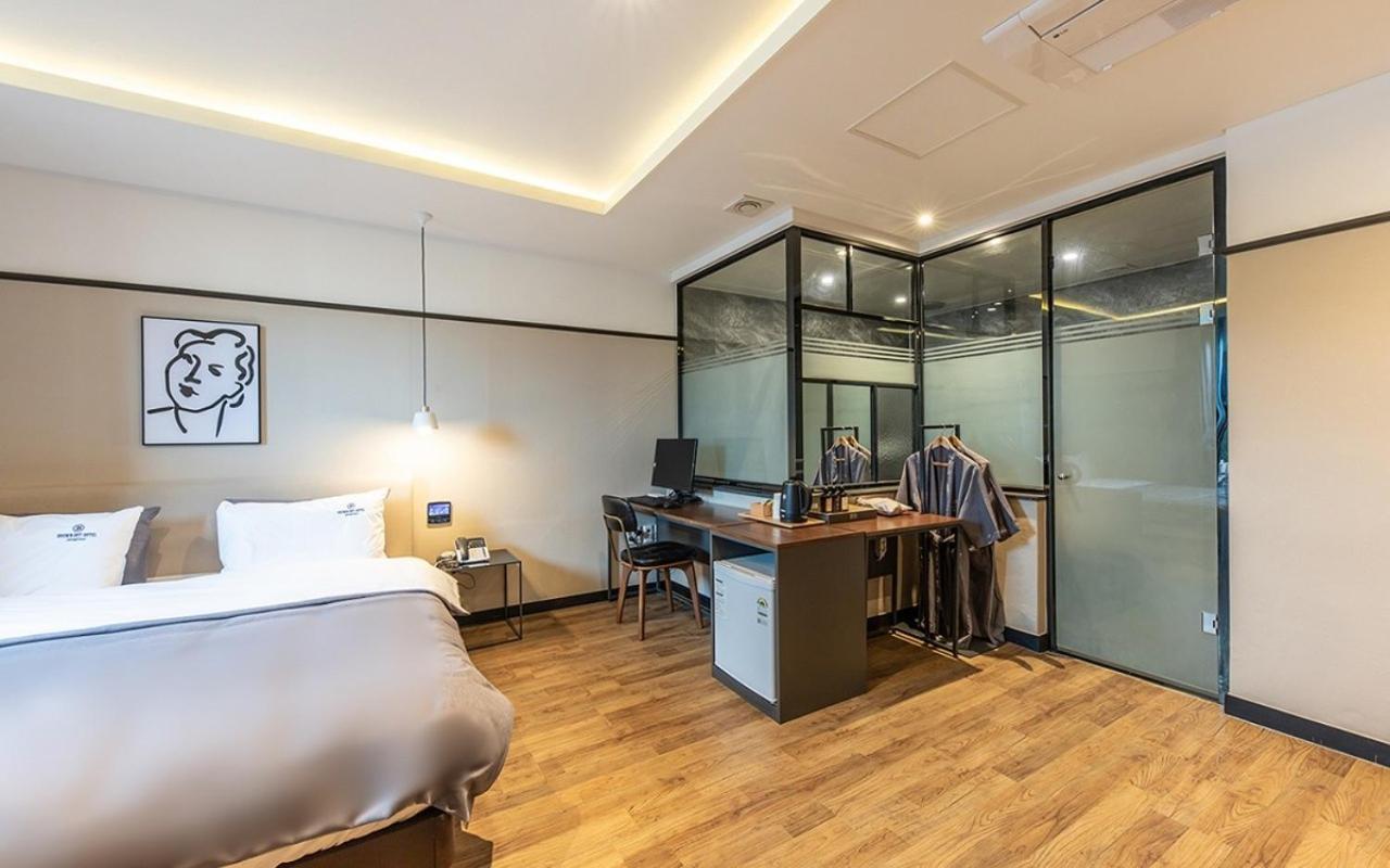 Brown Dot Hotel Jeonggwan Пусан Экстерьер фото