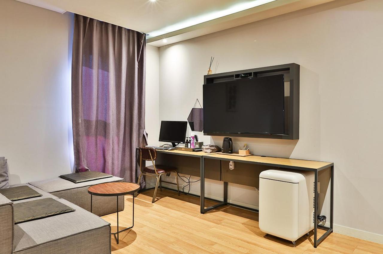 Brown Dot Hotel Jeonggwan Пусан Экстерьер фото