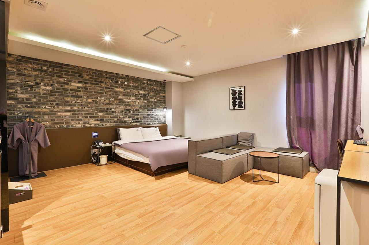 Brown Dot Hotel Jeonggwan Пусан Экстерьер фото
